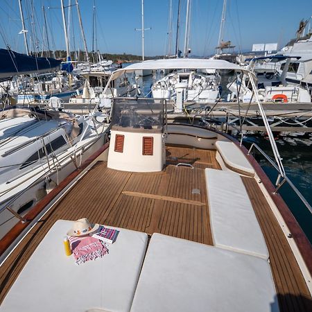 Hebergements Bateaux A Quai Porquerolles Phòng bức ảnh