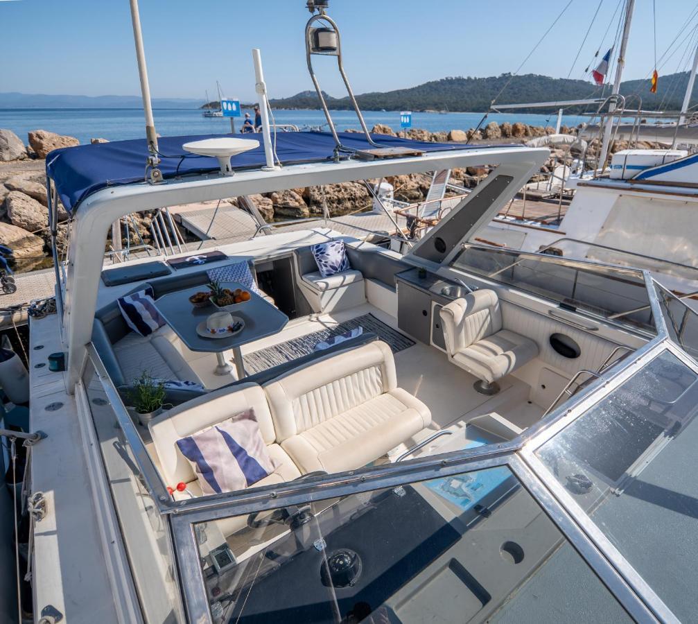 Hebergements Bateaux A Quai Porquerolles Ngoại thất bức ảnh