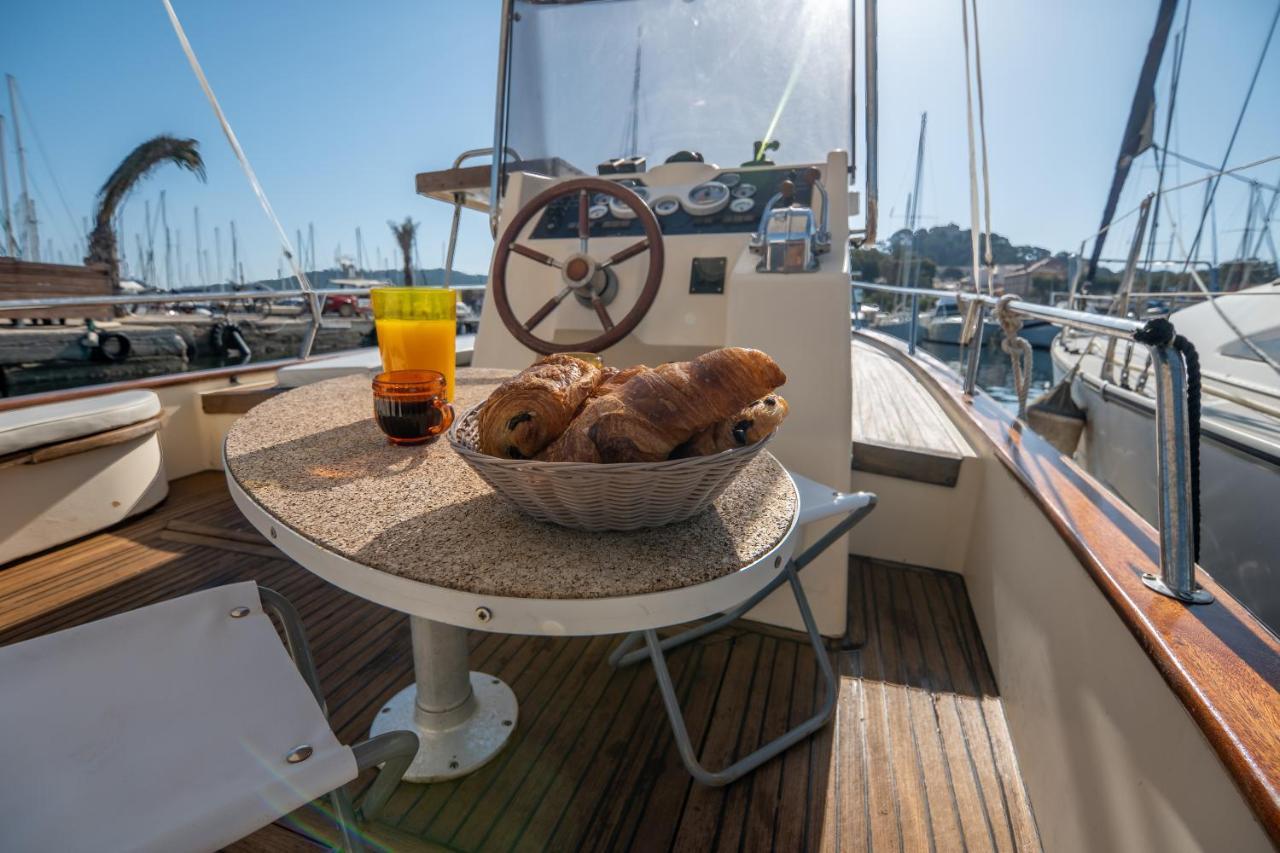 Hebergements Bateaux A Quai Porquerolles Ngoại thất bức ảnh